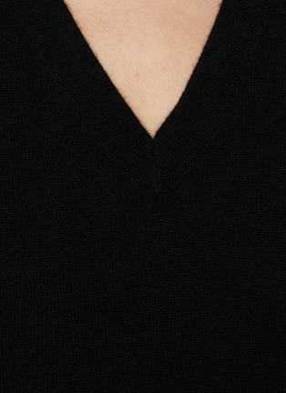  - THE ROW - Levi V-Neck Cashmere Top