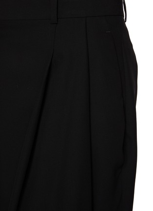  - THE ROW - Vesperis Pleated Wool Shorts