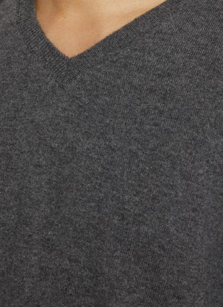  - THE ROW - Ligeia V-Neck Cashmere Sweater