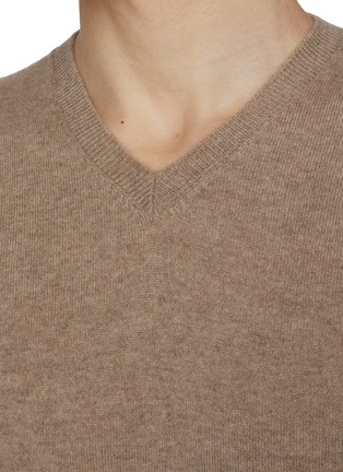  - THE ROW - Rod V-Neck Cashmere Sweater