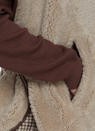  - BRUNELLO CUCINELLI - Curly Shearling Zip Up Cape Jacket