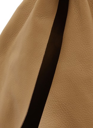Detail View - Click To Enlarge - THE ROW - Small Bindle Grained Leather Bag
