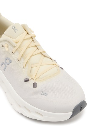 Detail View - Click To Enlarge - ON - Cloudtilt Low Top Women's Sneakers