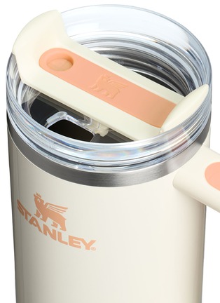 Detail View - Click To Enlarge - STANLEY - The Quencher H2.0 FlowState™ Tumbler 30oz — Cream Apricot Gloss