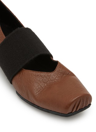 Detail View - Click To Enlarge - UMA WANG - Single Elastic Band Leather Ballerina Flats
