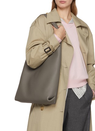Figure View - Click To Enlarge - EQUIL - Seoul Leather Tote Bag
