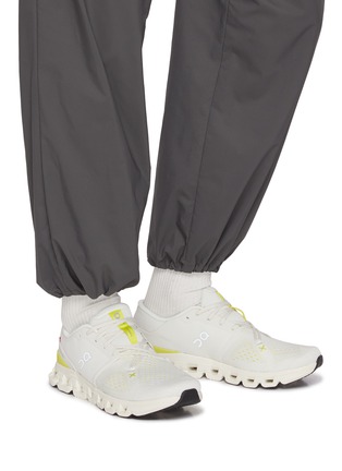 Figure View - Click To Enlarge - ON - Cloud X 4 Men's Sneakers