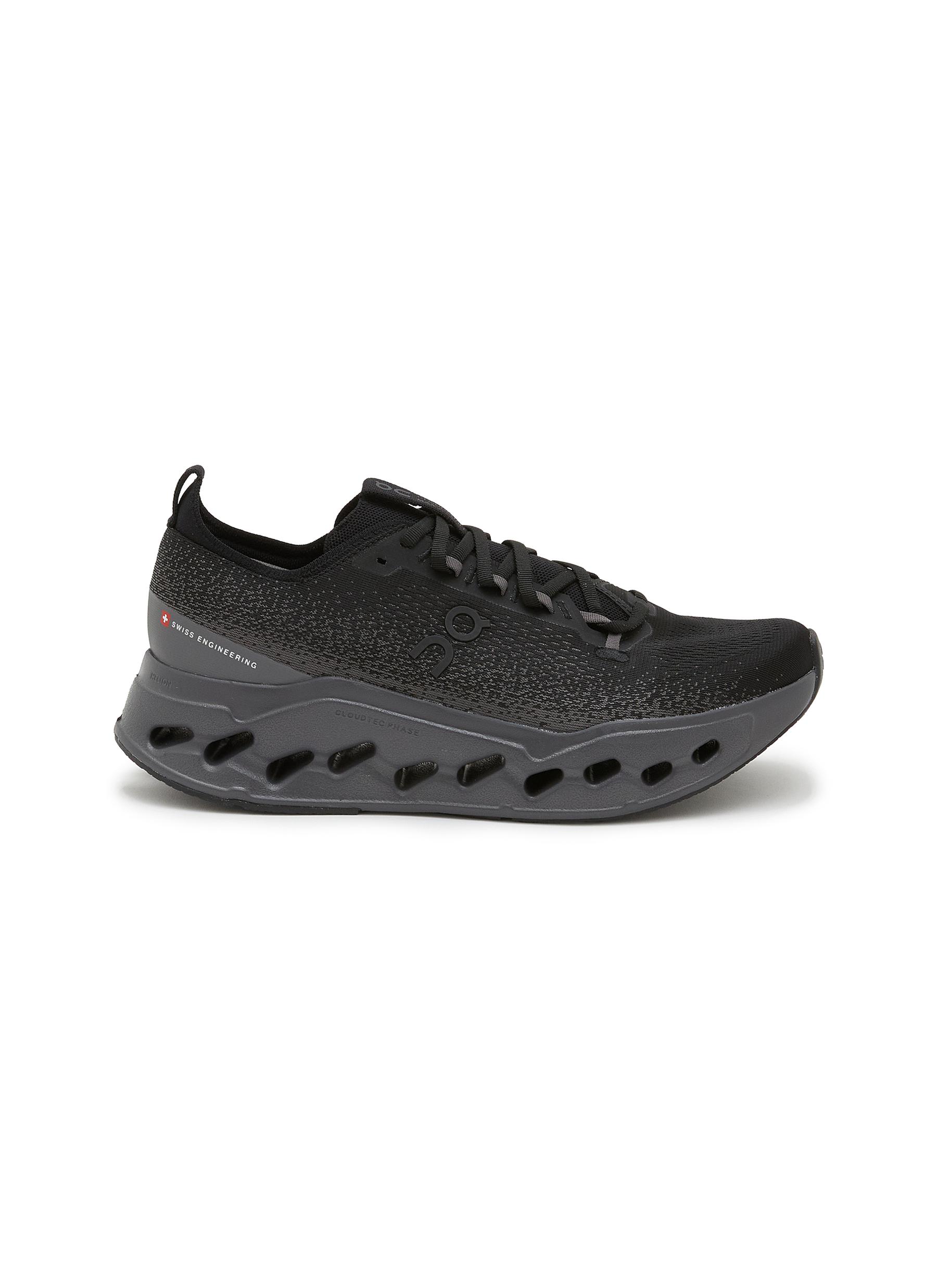 ループス ON | Cloudsurfer Max Low Top Men's Sneakers | Men | Lane