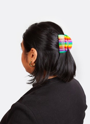 Detail View - Click To Enlarge - EAT MY SOCKS - Rainbow Hair Claw