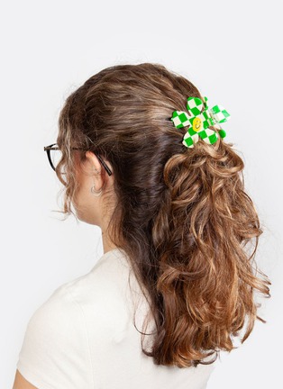 Detail View - Click To Enlarge - EAT MY SOCKS - Daisy Hair Claw