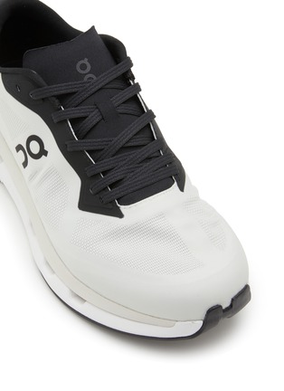 Detail View - Click To Enlarge - ON - Cloudzone Low Top Men's Sneakers
