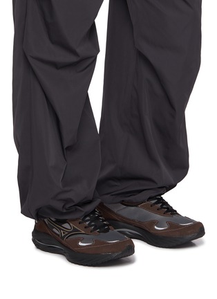 Figure View - Click To Enlarge - MIZUNO - Wave Rider β Low Top Men's Sneakers