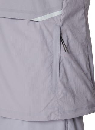  - ON - Core Jacket