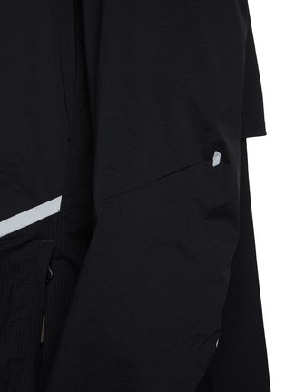  - ON - Core Jacket
