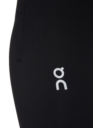  - ON - Train Tights 1/2 Shorts