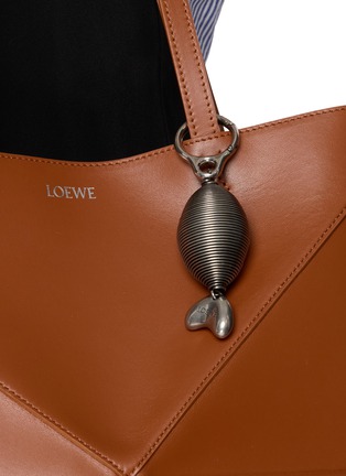 Front View - Click To Enlarge - LOEWE - Oval Fish Spring Metal Bag Charm
