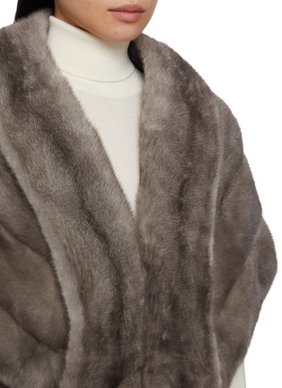  - CHEVITE - Mink Fur Cape