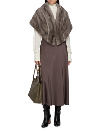 Figure View - Click To Enlarge - CHEVITE - Mink Fur Cape