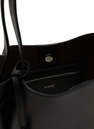 Detail View - Click To Enlarge - JOY GRYSON - Large Vase Leather Shopper Bag