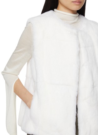  - YVES SALOMON - Sleeveless Rex Rabbit Fur Gilet