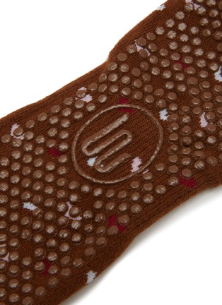  - MOVEACTIVE - Classic Low Rise Grip Socks Set of 3 — Espresso