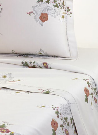 Detail View - Click To Enlarge - YVES DELORME - Corolles King Size Duvet Cover