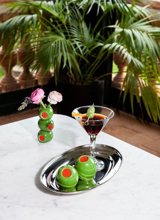 Detail View - Click To Enlarge - DOIY - Olivia Salt & Pepper Shakers Set