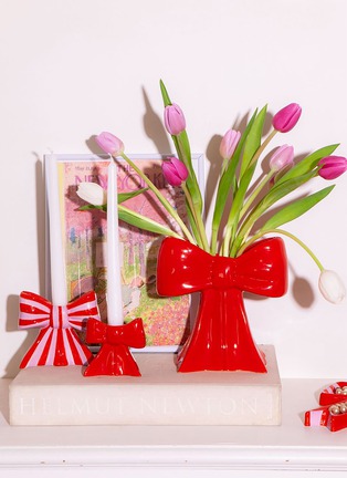 Detail View - Click To Enlarge - DOIY - Bow Medium Candle Holder