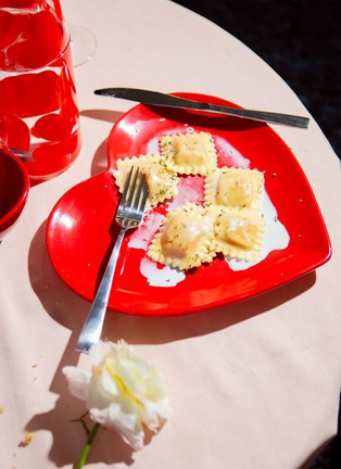 Detail View - Click To Enlarge - DOIY - Love Plate