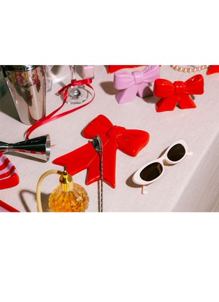 Detail View - Click To Enlarge - DOIY - Bow Spoon Rest