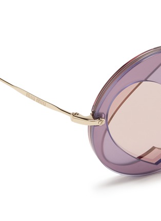 Detail View - Click To Enlarge - MIU MIU - Cutout heart window round sunglasses