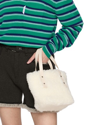  - FJOLLA - Shearling Tote Bag — Beige/Cream