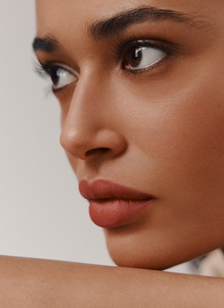  - HERMÈS - Limited Edition Rouge Hermès Lip Shine — Beige Glacé