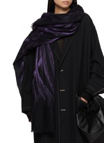 DISCORD YOHJI YAMAMOTO ACCESSORIES | Abstract Silk Wool Scarf