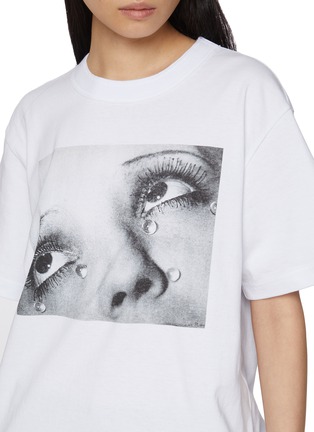  - SACAI - Tears Miss You Printed Short Sleeve Cotton T-Shirt