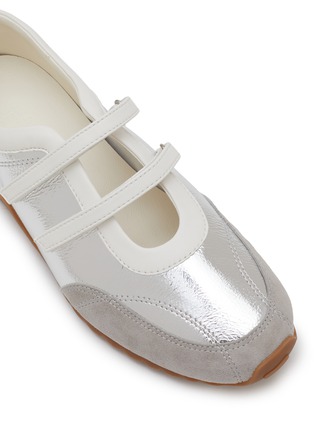 Detail View - Click To Enlarge - PEDDER RED - Sheila Leather Women's Sneakers
