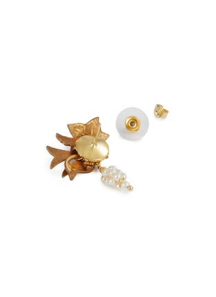 Detail View - Click To Enlarge - MONSHIRO - Budou Nitori Gold Plated Brass Pearl Crystal Earrings