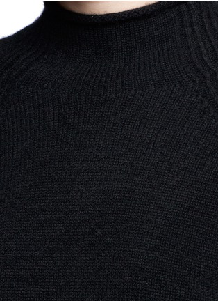 Detail View - Click To Enlarge - THEORY - 'Karinella' cashmere sweater