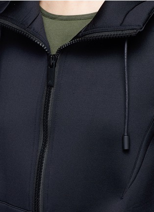 Detail View - Click To Enlarge - ALALA - Colourblock neoprene zip vest