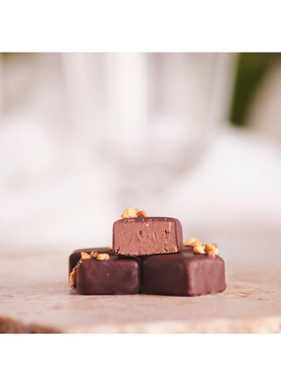 Detail View - Click To Enlarge - MERCATO GOURMET BY GIANDO - Lavoratti 12-Piece Mini Pack Chocolate Covered Hazelnut Truffles 90g