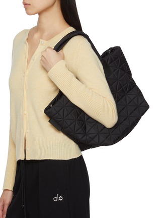 Figure View - Click To Enlarge - VEE COLLECTIVE - Mini Vee Tote Bag