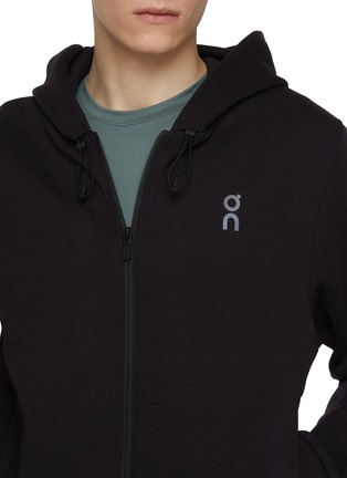  - ON - Focus Tech Zip Up Hoodie