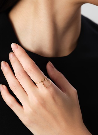 Detail View - Click To Enlarge - BIJOU DE M - By Your Side 18K Gold Ring — JP 11