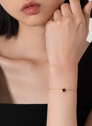 Detail View - Click To Enlarge - BIJOU DE M - Reversible Star 18K Gold Diamond Resin Bracelet