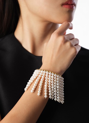 Detail View - Click To Enlarge - BIJOU DE M - Pearl Curtain 18K Gold Plated Sterling Silver Freshwater Pearl Bangle — Opening 2.5cm