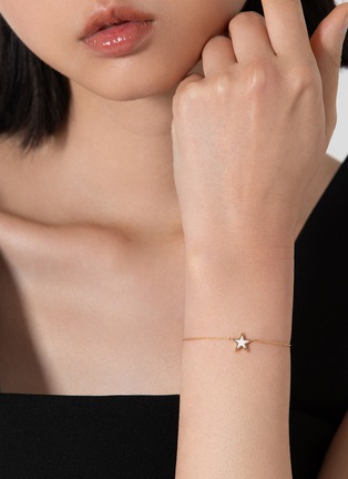 Detail View - Click To Enlarge - BIJOU DE M - Reversible Star 18K Gold Diamond Resin Bracelet