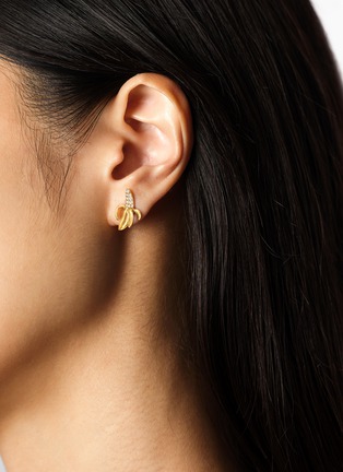 Detail View - Click To Enlarge - BIJOU DE M - Banana 18K Gold Diamond Single Earring