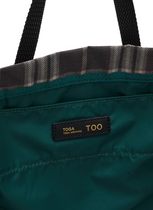 Detail View - Click To Enlarge - TOGA VIRILIS - Printed Checkered Tote Bag