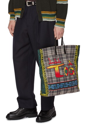 Figure View - Click To Enlarge - TOGA VIRILIS - Printed Checkered Tote Bag