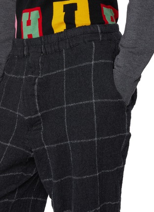  - COMME DES GARÇONS SHIRT - Wrinkled Windowpane Checkered Wool Pants
